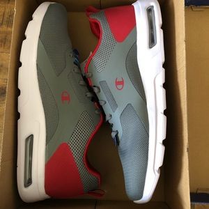 NWT Men’s Champion Sneaker size 13